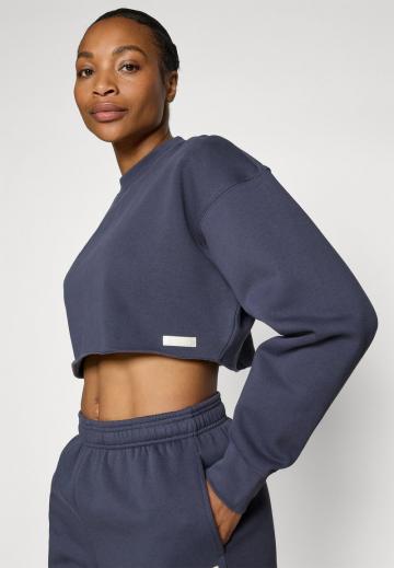 Спортивная толстовка