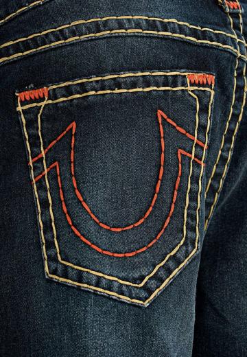 Прямые джинсы