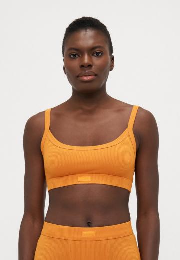 Бюстгальтер без косточек