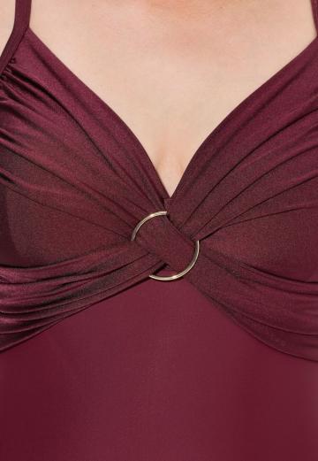 Слитный купальник