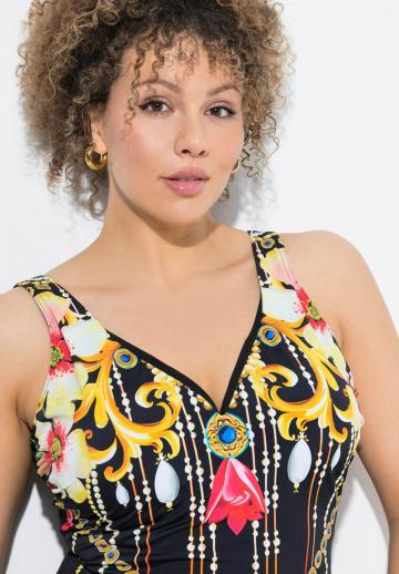 Слитный купальник