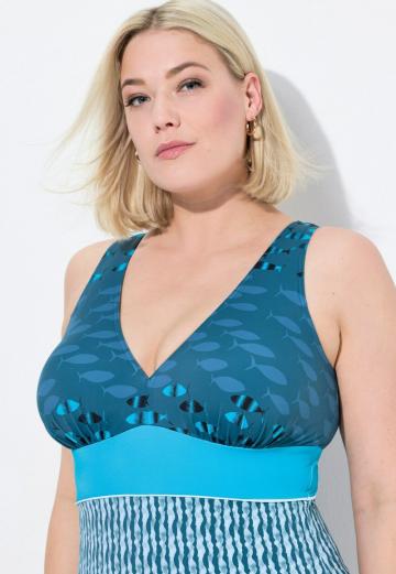 Слитный купальник