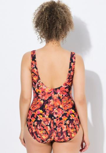 Слитный купальник