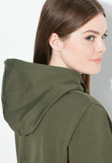 Пуловер с капюшоном