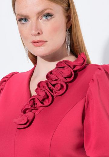 Платье футляр