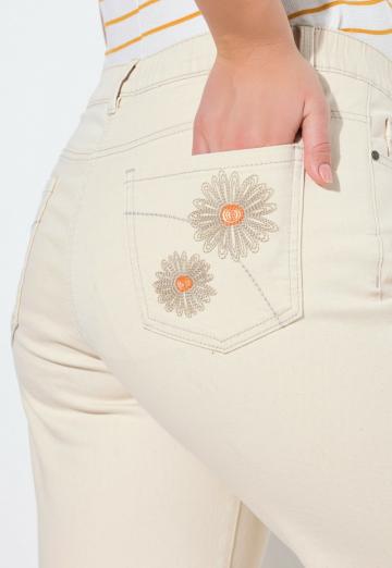 Короткие джинсы