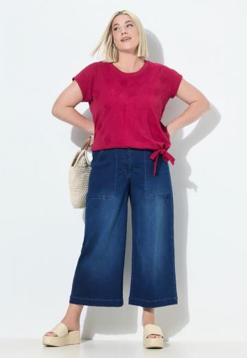 Короткие джинсы