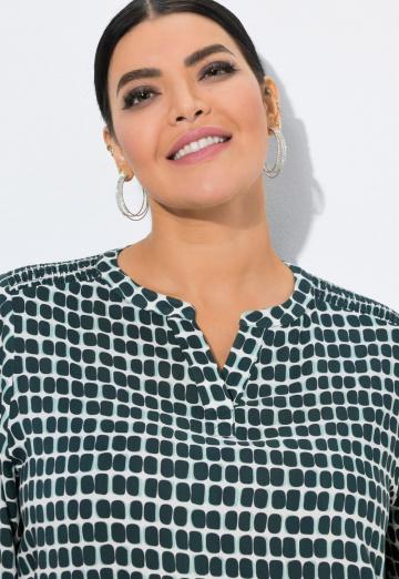 Атласная блузка