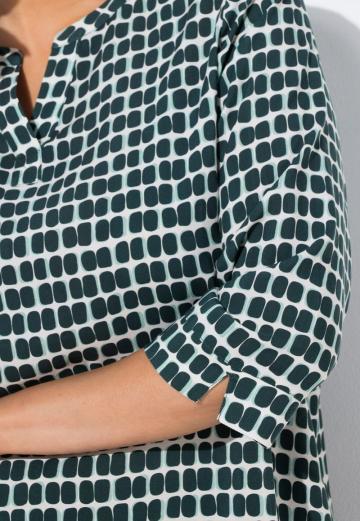 Атласная блузка