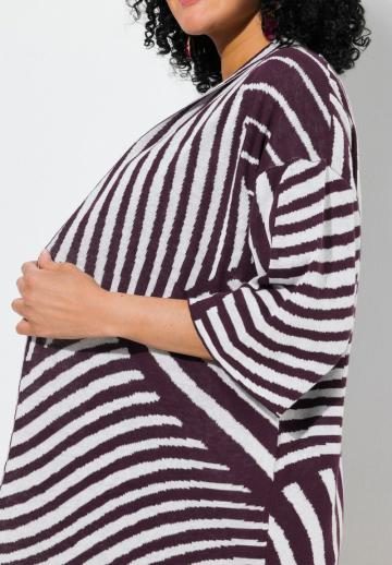 Жаккардовая вязаная кофта