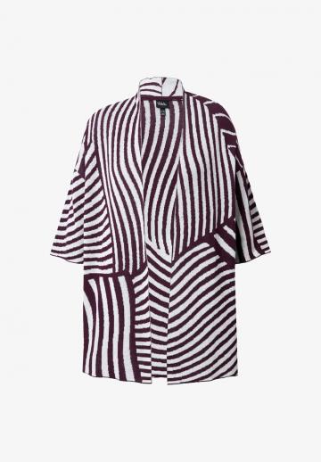 Жаккардовая вязаная кофта