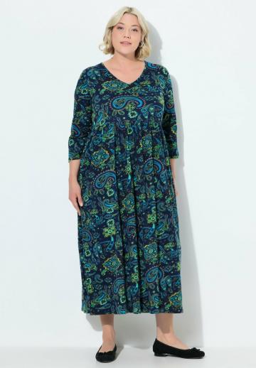 Вязаное платье