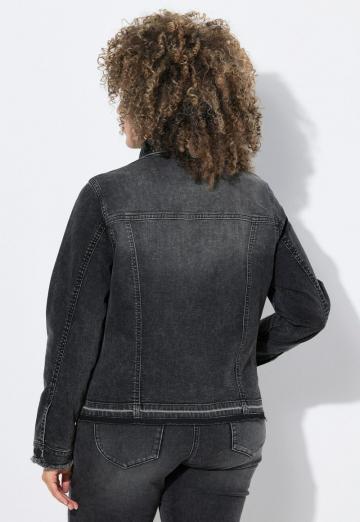 Джинсовая куртка