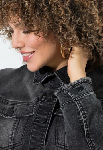 Джинсовая куртка