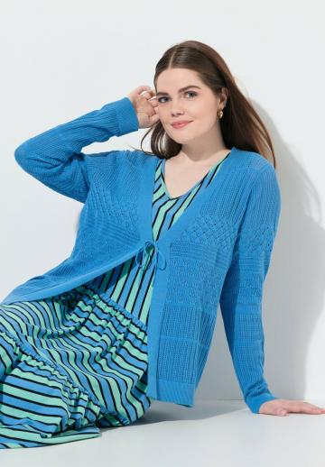 Вязаная кофта