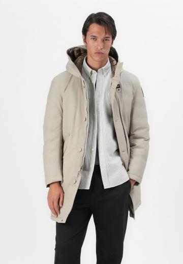 Зимняя куртка