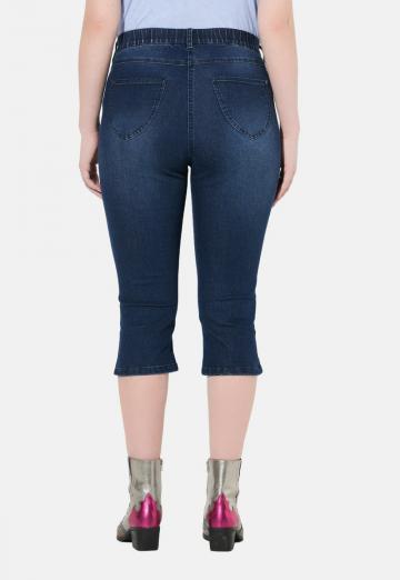 Короткие джинсы