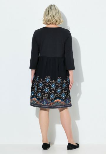 Вязаное платье