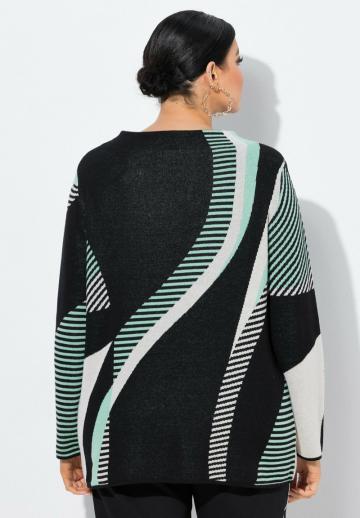 Пуловер в полоску