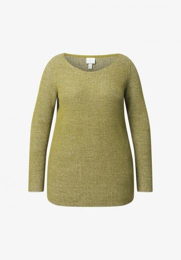 Пуловер в полоску