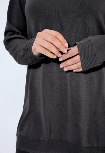 Длинный пуловер