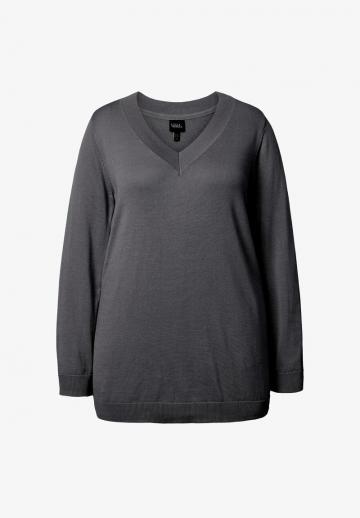 Длинный пуловер