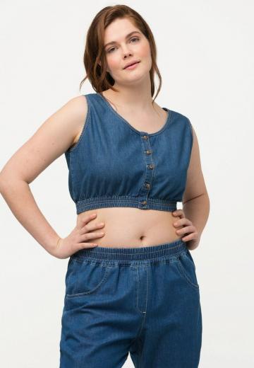 Джинсовая жилетка