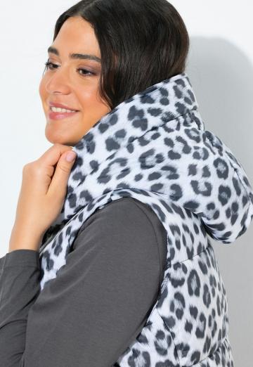 Длинный жилет