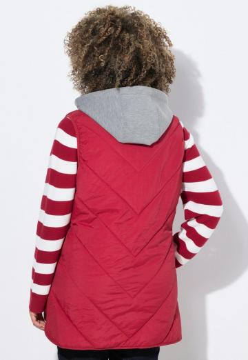 Длинный жилет