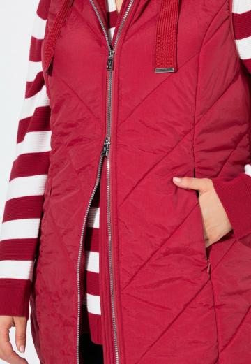 Длинный жилет