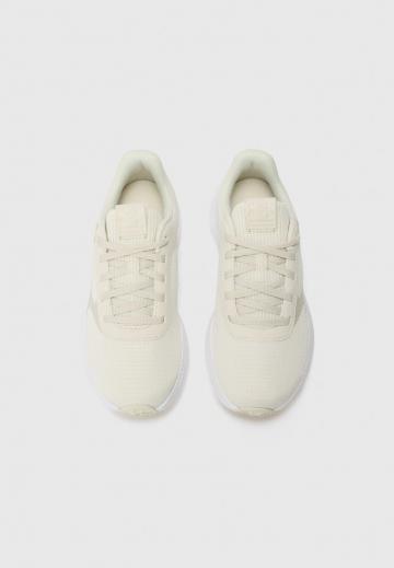 Тренировочные кроссовки