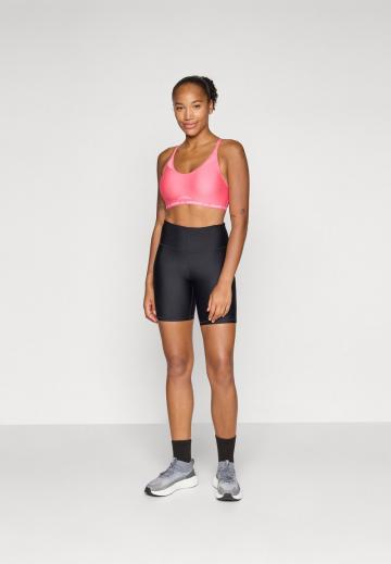 Спортивный бюстгальтер