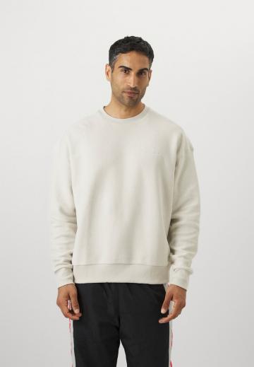 Спортивная кофта