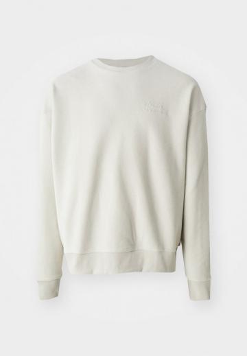 Спортивная кофта