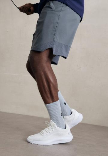 Тренировочные кроссовки