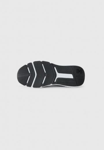 Тренировочные кроссовки