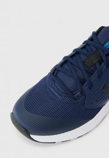 Тренировочные кроссовки