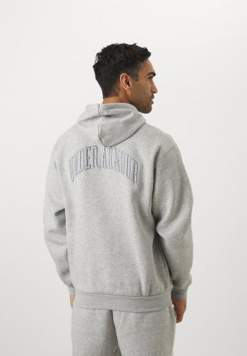 Спортивная кофта