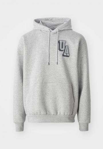 Спортивная кофта