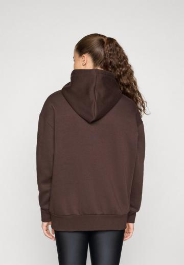 Спортивная толстовка