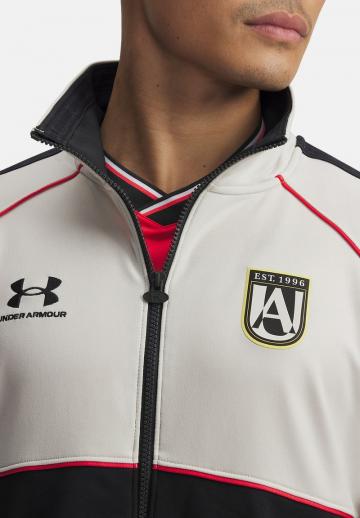 Спортивная кофта