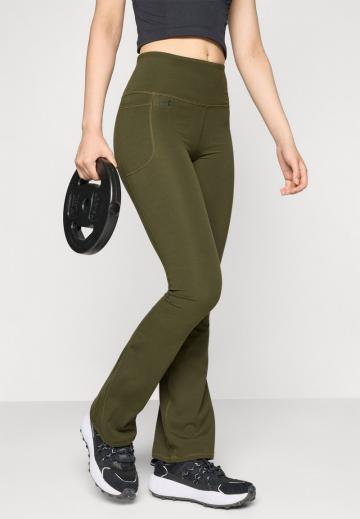 Спортивные штаны