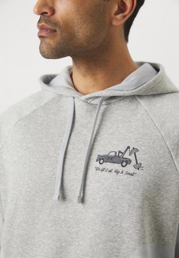 Спортивная кофта