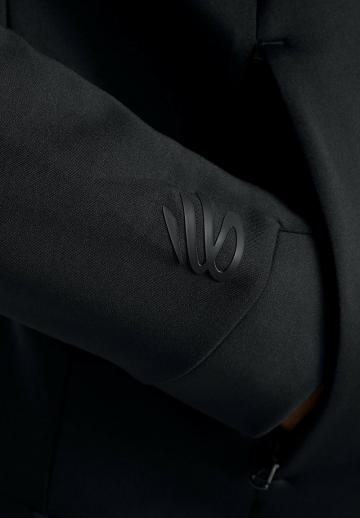 Спортивная куртка