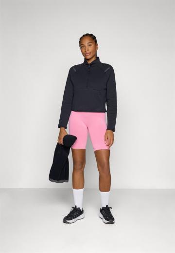 Спортивная толстовка