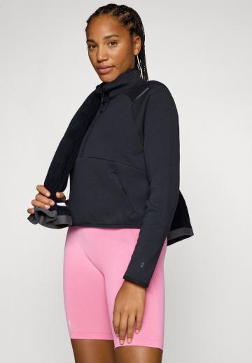 Спортивная толстовка