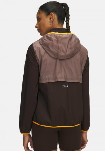 Спортивная куртка