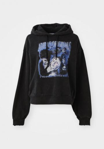 Пуловер с капюшоном