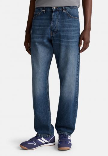 Прямые джинсы