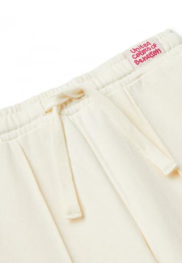 Спортивные штаны